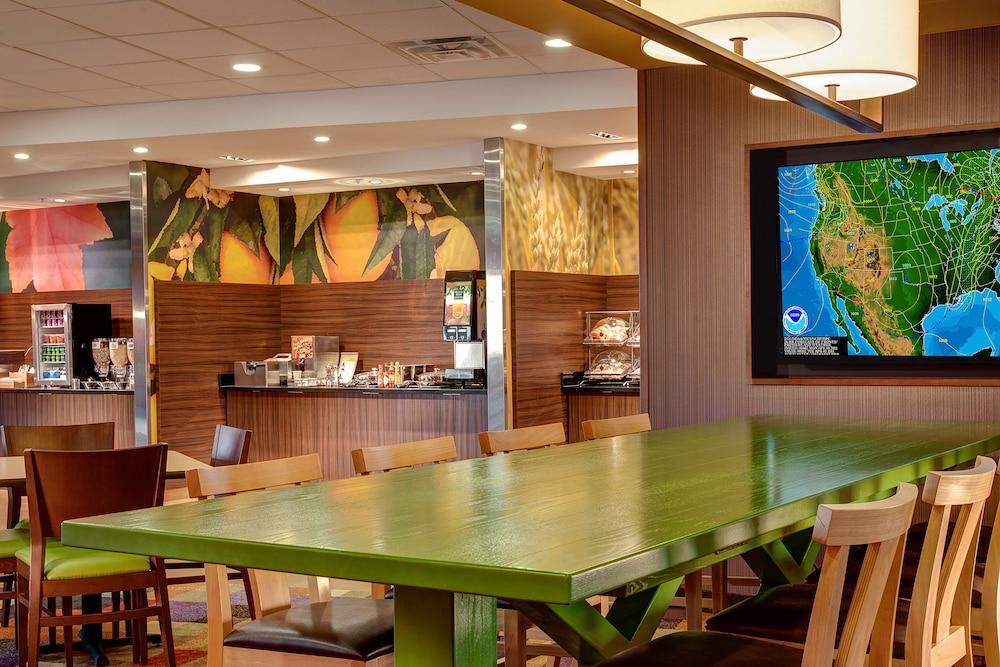 Fairfield Inn & Suites By Marriott Лаплас Екстериор снимка